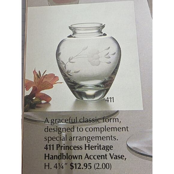 Princess House #411 Heritage Crystal Accent Mini Vase 4.5" Hand blown Etched - Picture 2 of 5